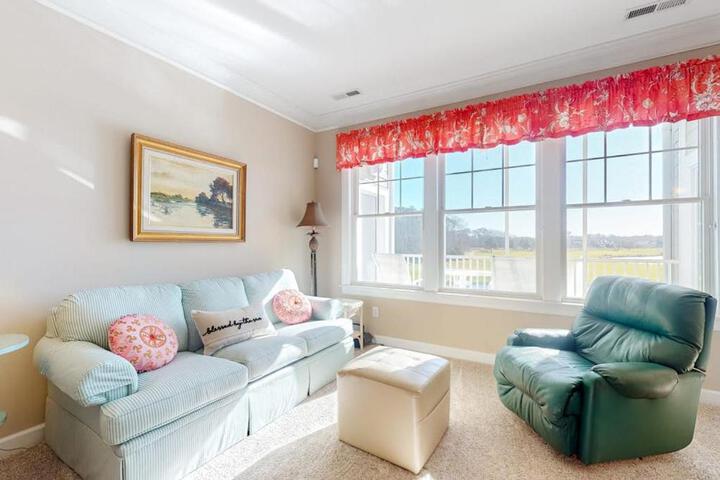 Bayside Resort --- 31738 Lakeview Dr #202A