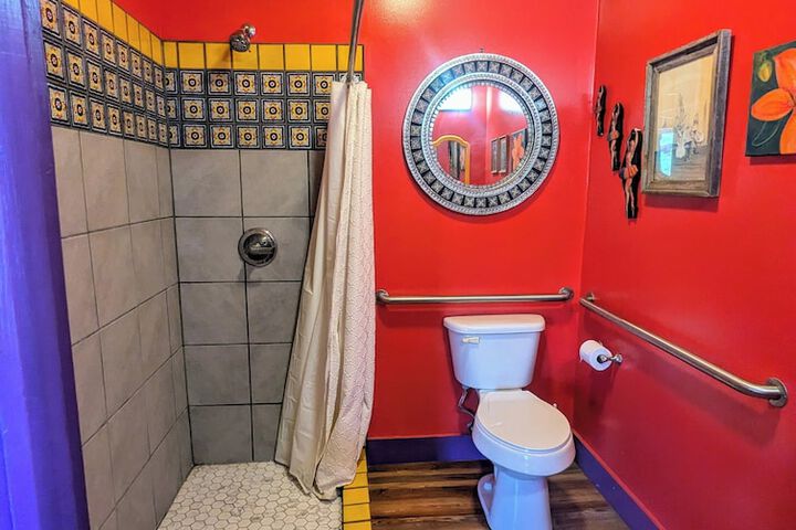 Room 180 of 286