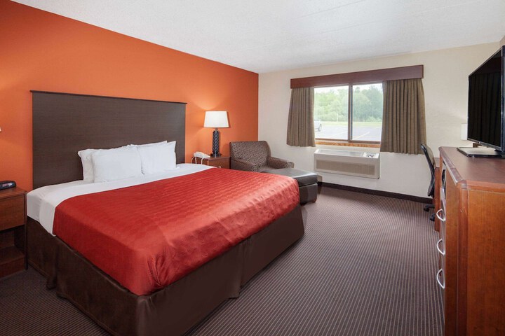 Room 21 of 32