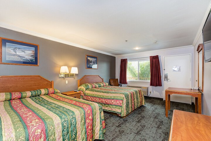 Room 9 of 23