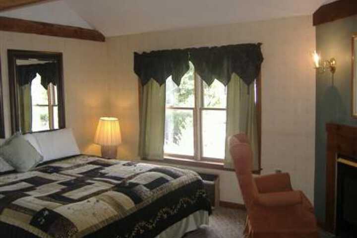 Sturbridge Country Inn