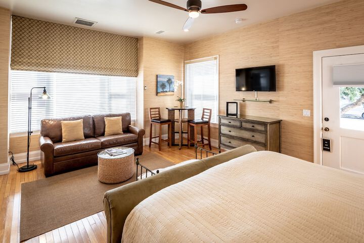 Room 56 of 158