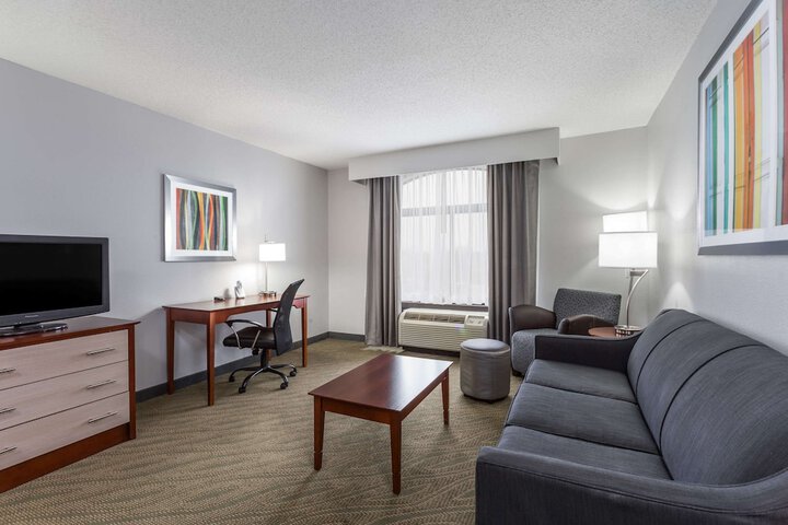 Room 8 of 36