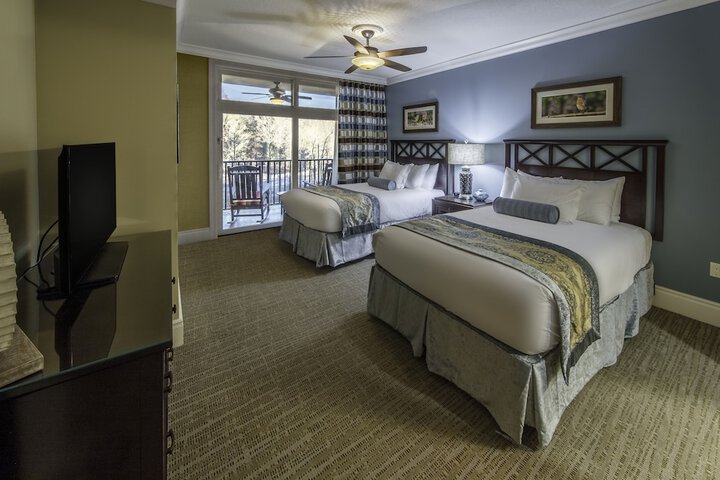 Room 32 of 76