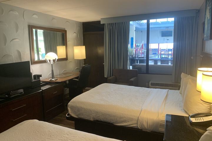 Room 19 of 33