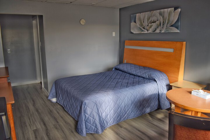 Room 50 of 82
