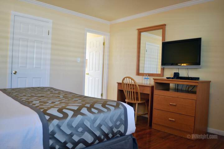 Room 9 of 31