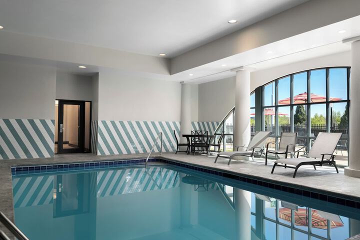 Holiday Inn Cincinnati Liberty Way by IHG
