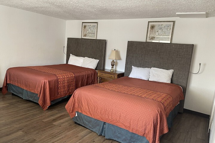 Safari Motel