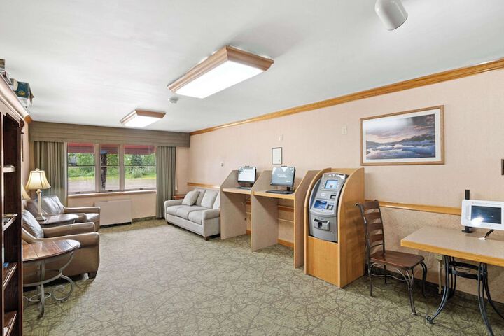 Hotel Interior 21 of 89