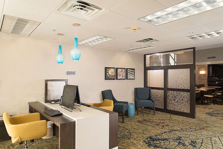 Business Center 69 of 70