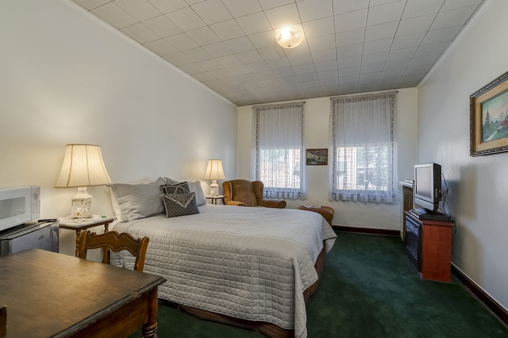 Ryan Hotel