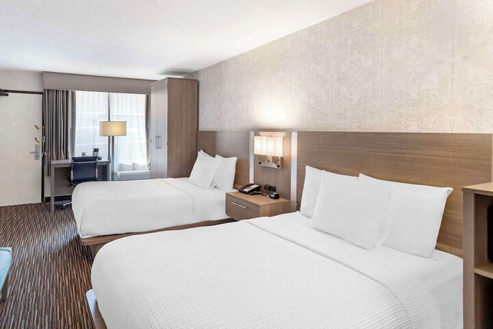 Best Western Mill River Manor