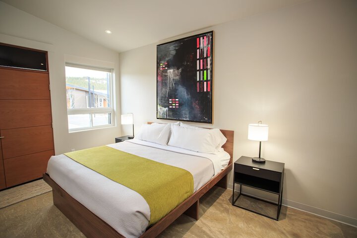 Room 19 of 19