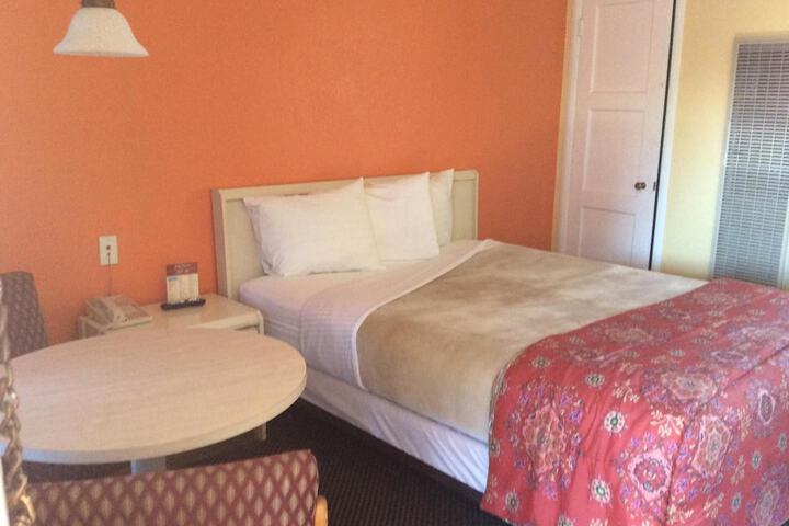 Los Padres Inn