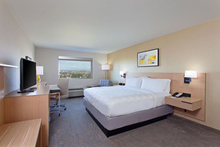 Room 19 of 43