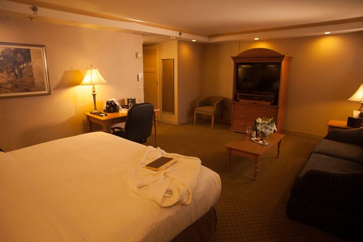 Room 28 of 75