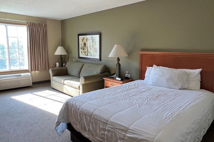 Country Inn Walker