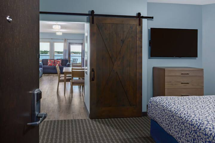 Room 53 of 116