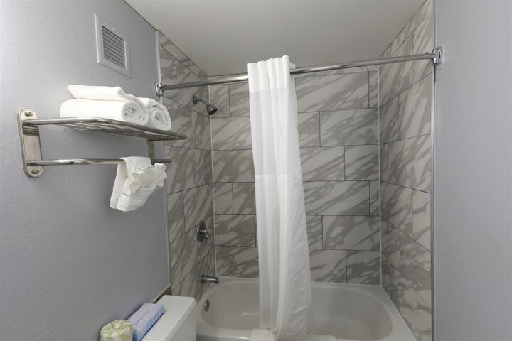 Room 7 of 23