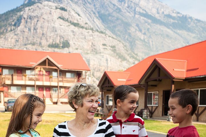Aspen Village Inn