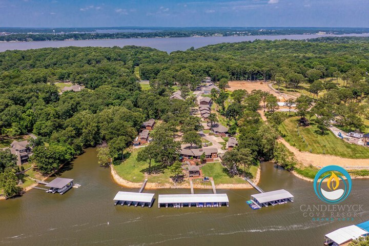 Candlewyck Cove Resort