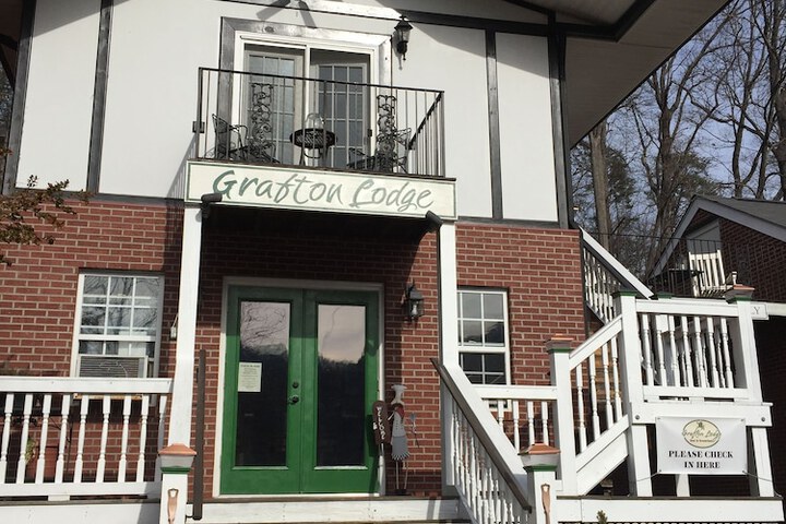 Grafton Lodge