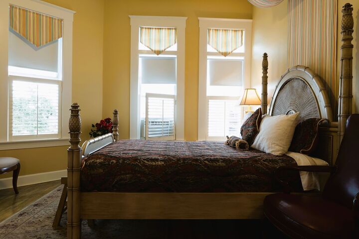 Room 142 of 271