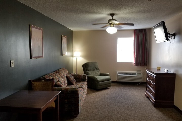 Briarwood Inn