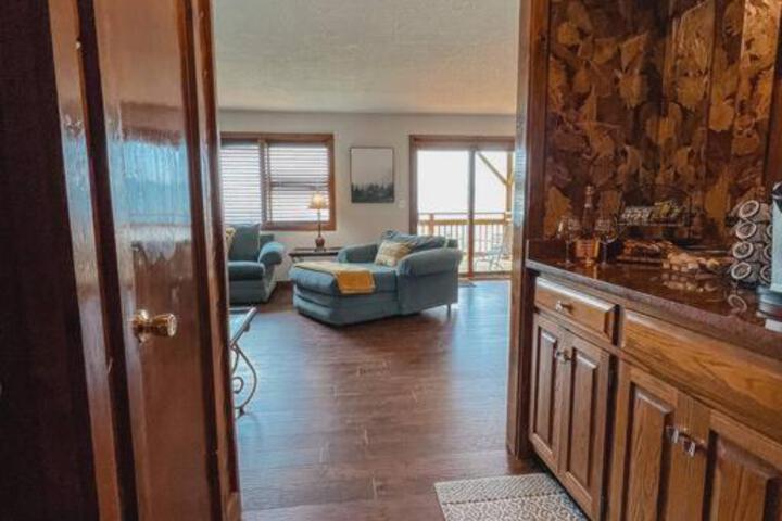 Serene & Comfy - Stunning View & Long - Jetted Tub
