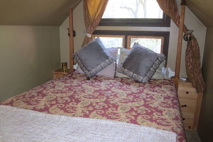 Room 17 of 23