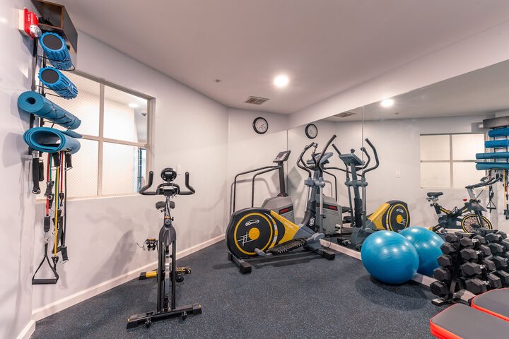 Hotel Aluxor SFO