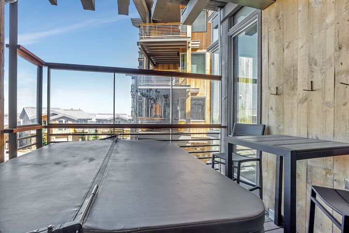 Terrace/Patio 296 of 306
