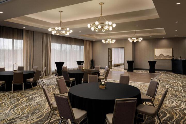 Doubletree by Hilton Greenville Airport