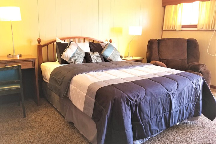 Room 62 of 81