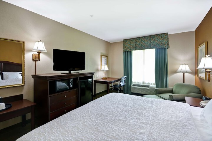 Room 26 of 37
