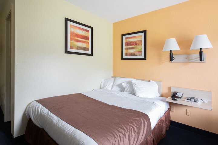 Room 15 of 29