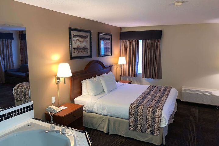 Room 16 of 19