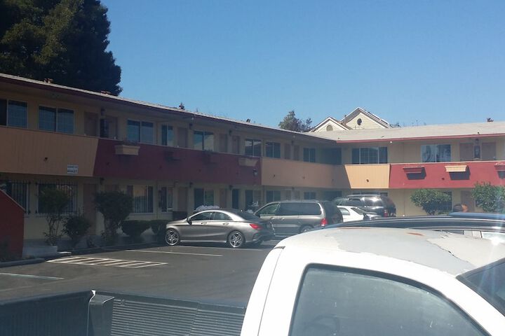 Hotel 2 of 13