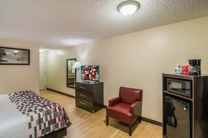 Room 28 of 39