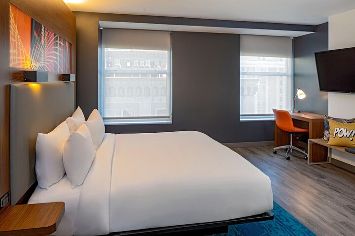 Room 37 of 65