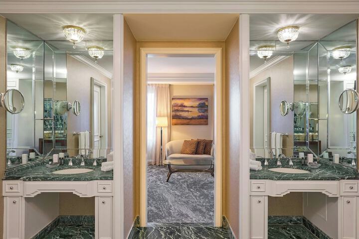 The Henry Hotel Autograph Collection