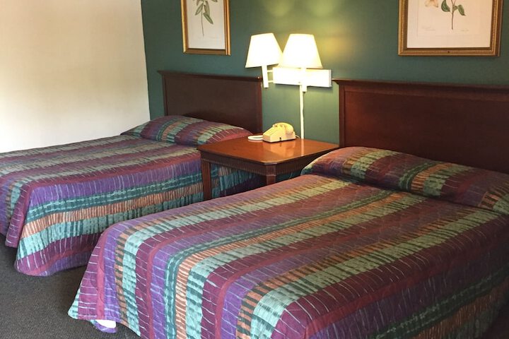 Room 17 of 19