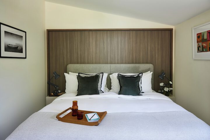 Room 48 of 85