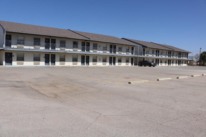 Hotel 2 of 25