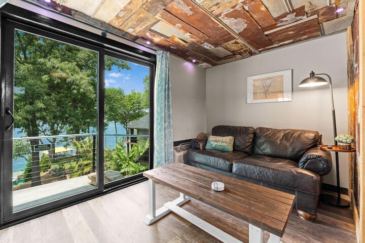 Nancy Key W / pool Wine Cave, Optional Boat Rental