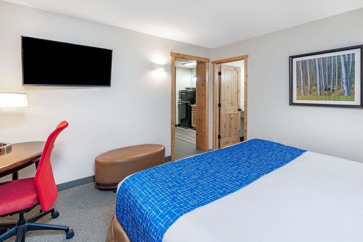 Travelodge by Wyndham Lovell / Bighorns