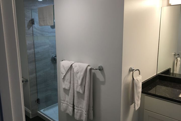 Room 26 of 69