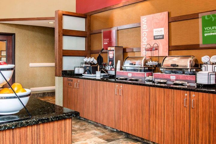 Comfort Inn & Suites and Conference Center