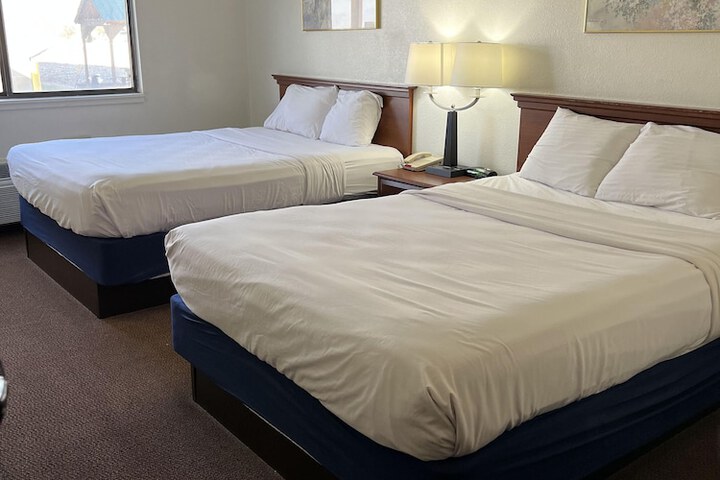 Room 21 of 37